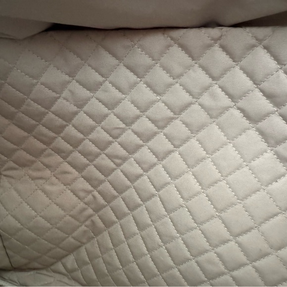 Thule Spira Weekender 37L Duffle Bag - Picture 10 of 14